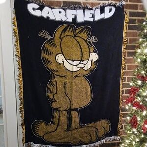 Garfield Black and Gold Throw Blanket